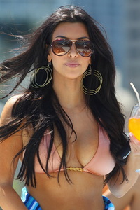 Kim Kardashian In Sexy Peach Bikini 11