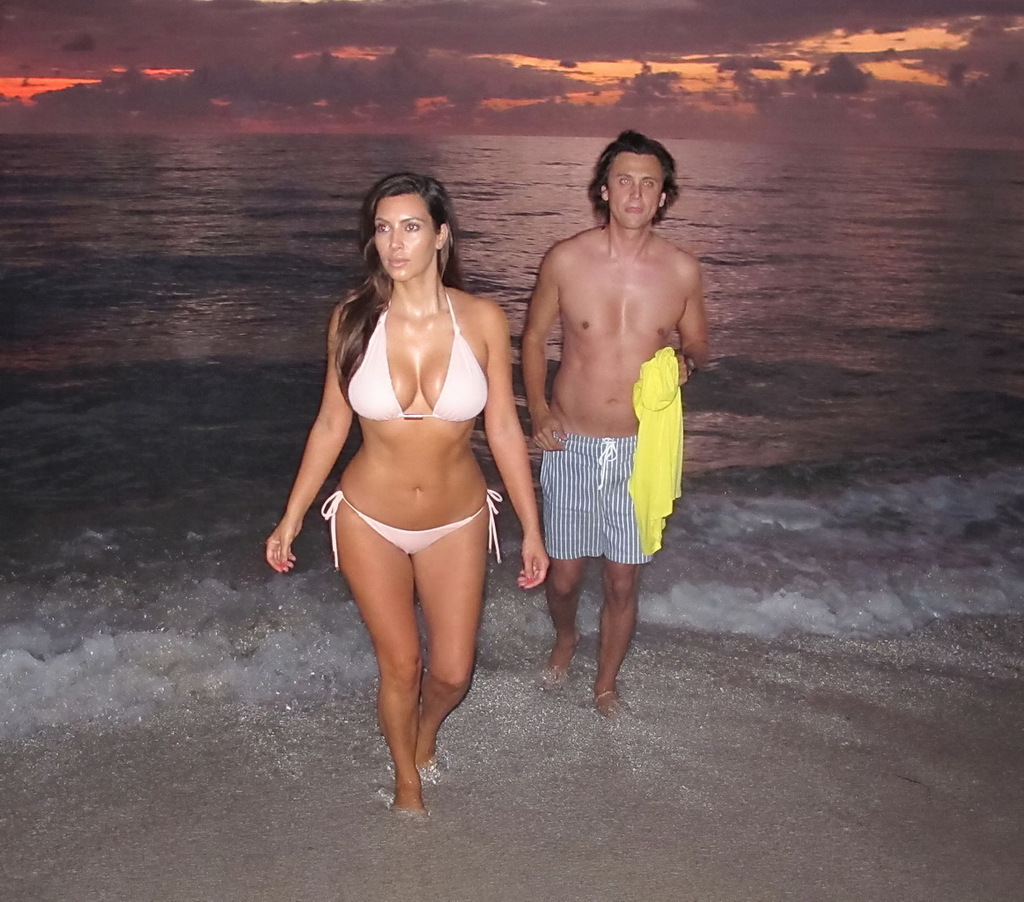 Kim Kardashian In Sexy Peach Bikini 00
