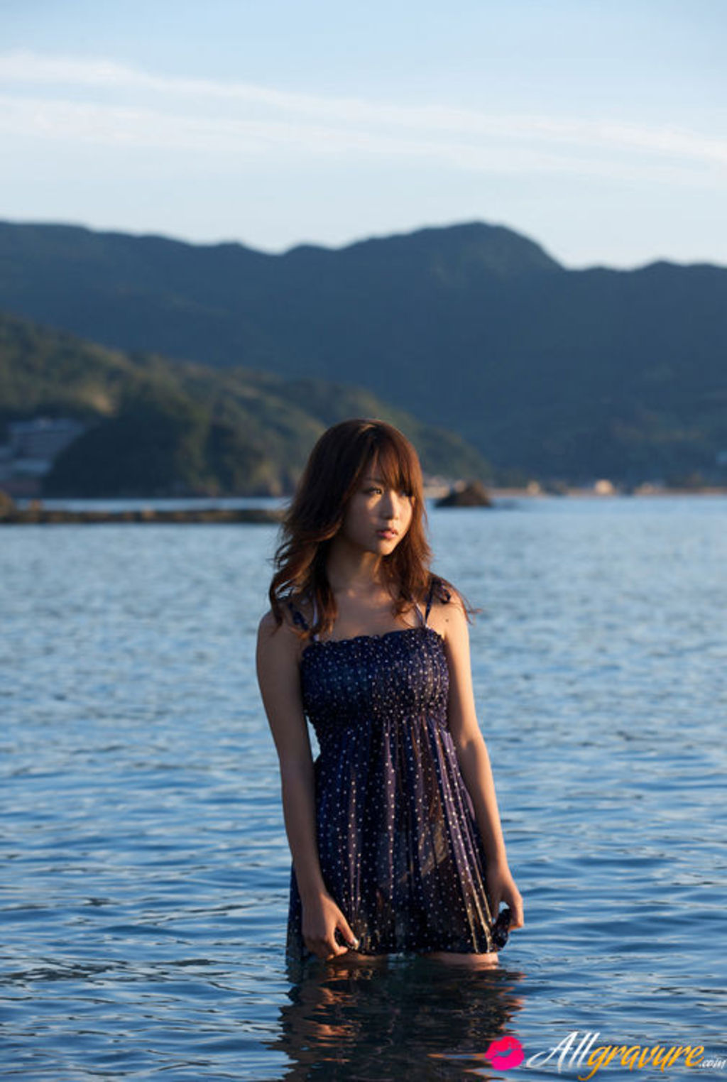 Mai Nishida Bikini 08