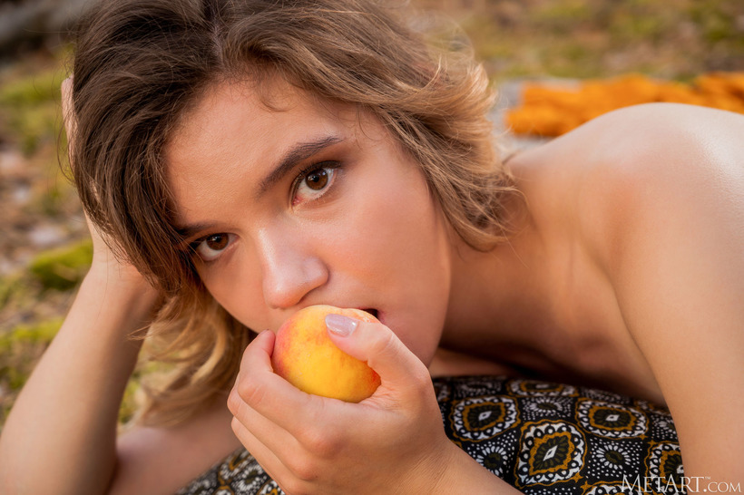 Peach Bum 12