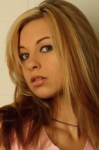 Adorable Blond Babe Shows Her Fantastic Ass